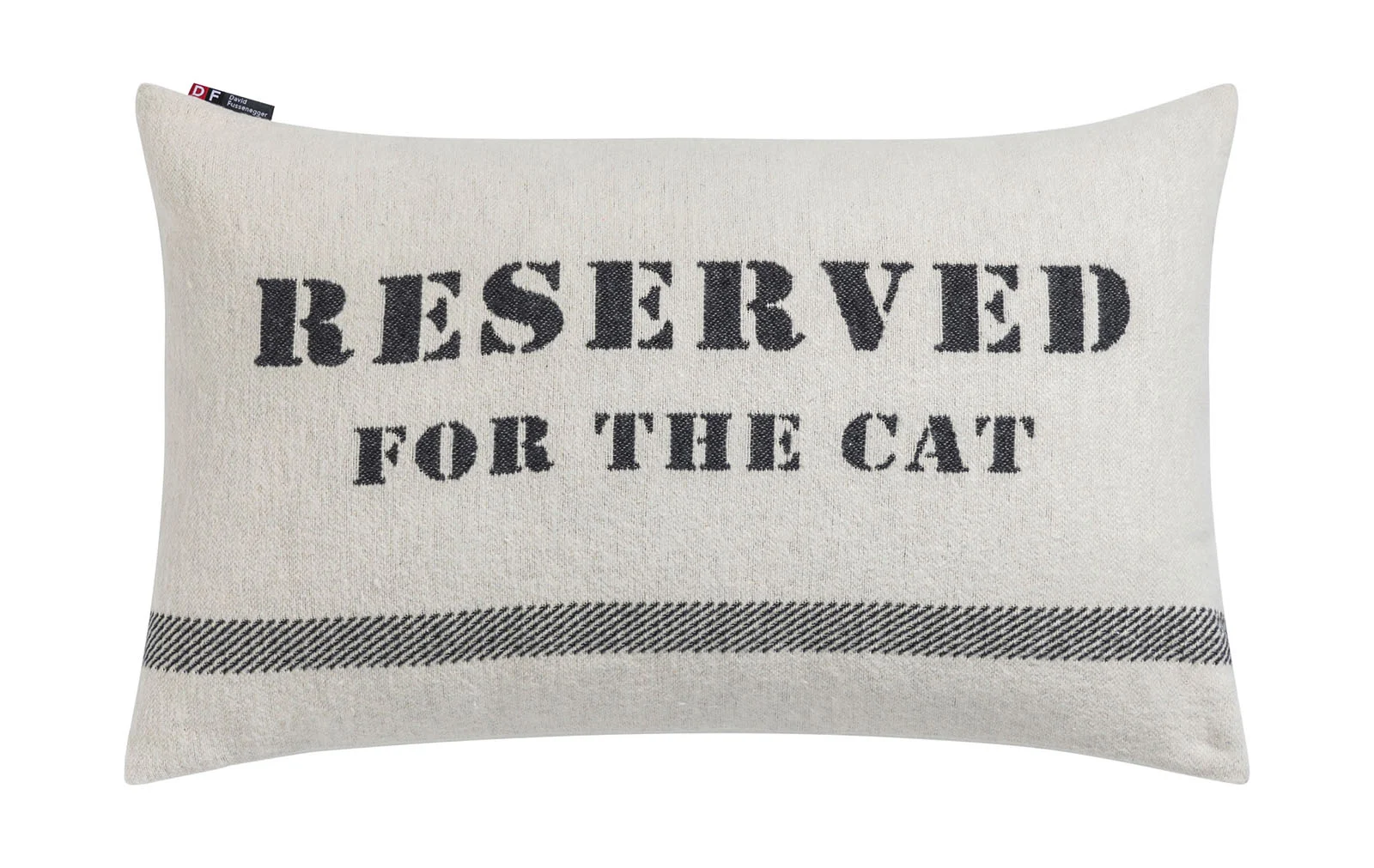 david-fussenegger-nova-kissenh-lle-reserved-for-the-cat-grs image 1