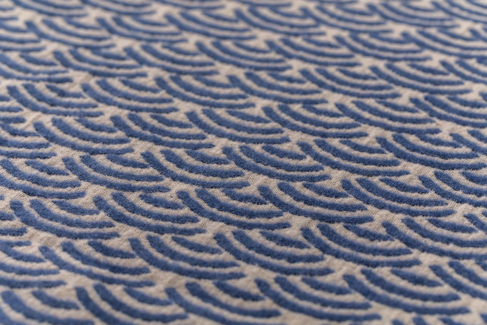 david-fussenegger-lino-leinendecke-mini-waves-grs image 3