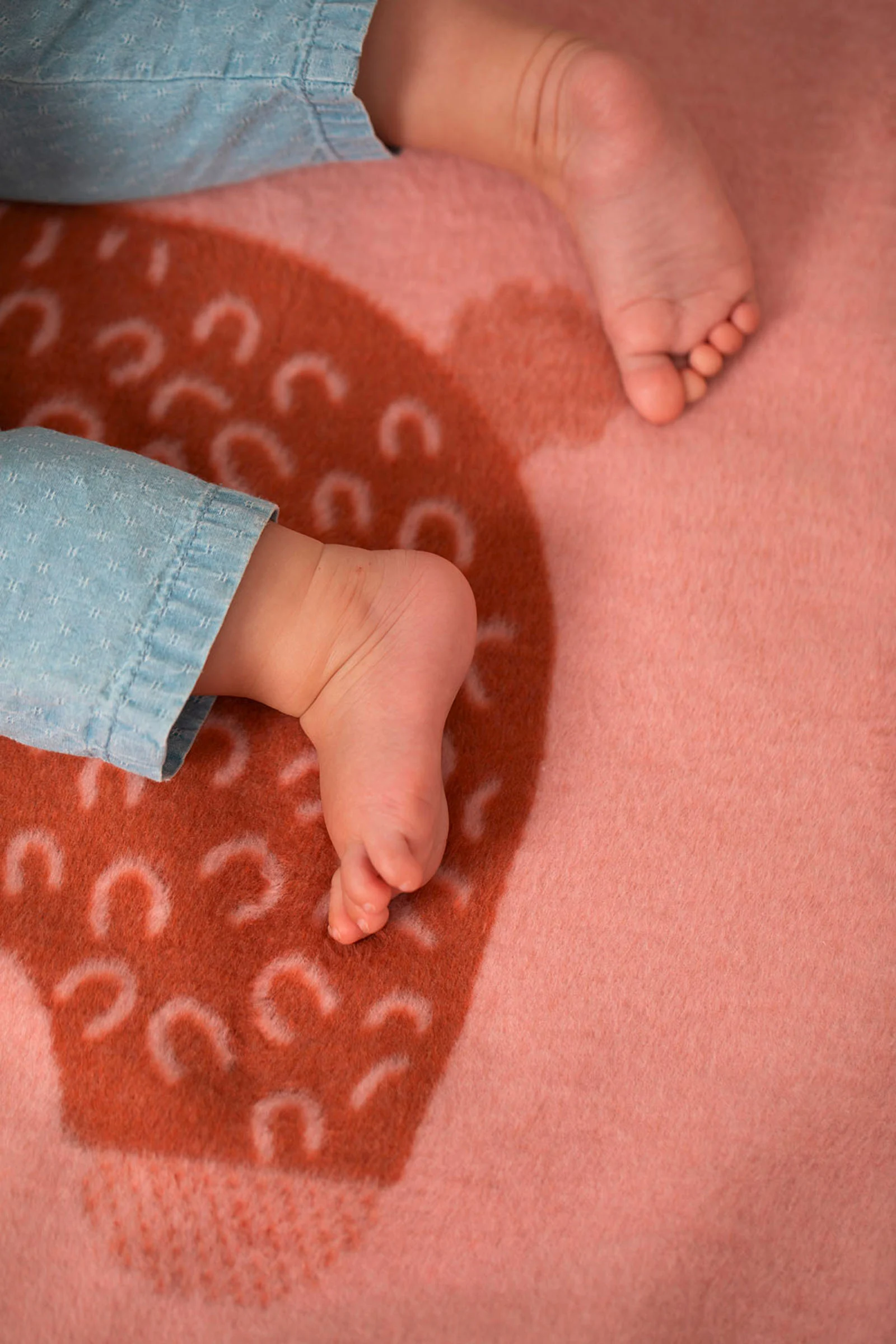 david-fussenegger-mila-baby-und-schlafdecke-alpaka-grs image 4