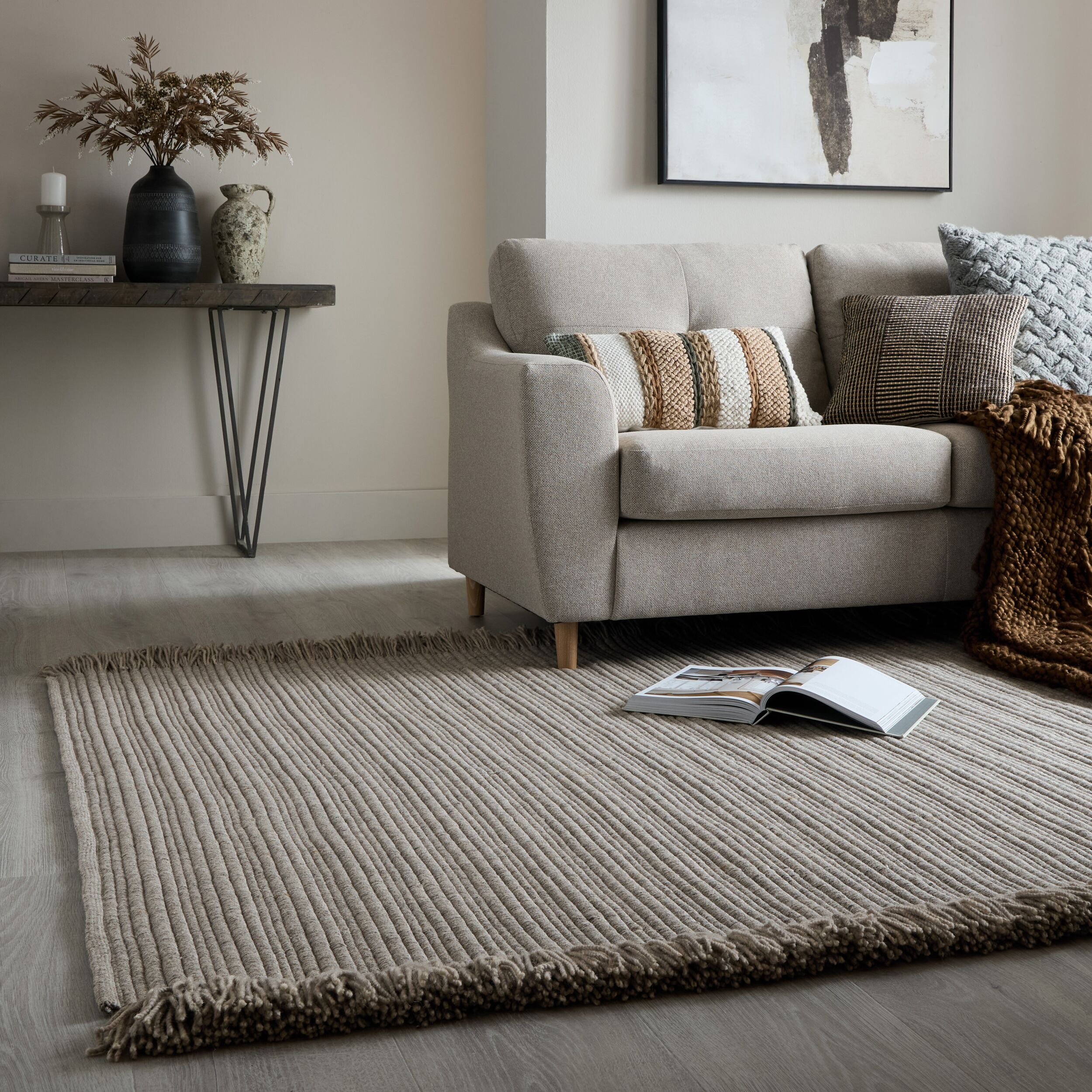 flair-rugs-rene-gerippt-wollteppich-mit-fransen image 3
