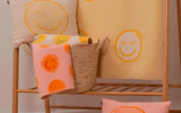 david-fussenegger-juwel-babydecke-happy-faces-mit-stick image 8