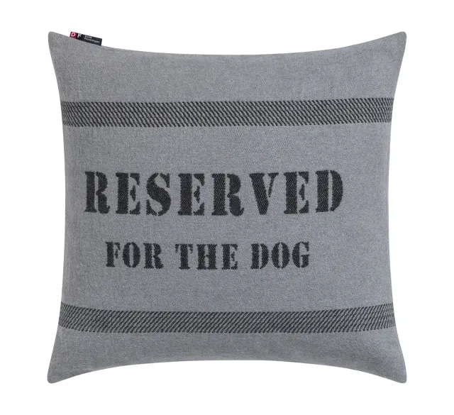 david-fussenegger-nova-kissenh-lle-reserved-for-the-dog-grs image 1