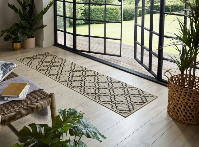 flair-rugs-milan-geometric-l-ufer-indoor-outdoor image 1