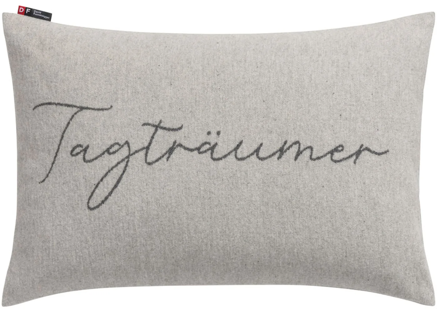 david-fussenegger-jade-kissenh-lle-tagtr-umer-gots image 1