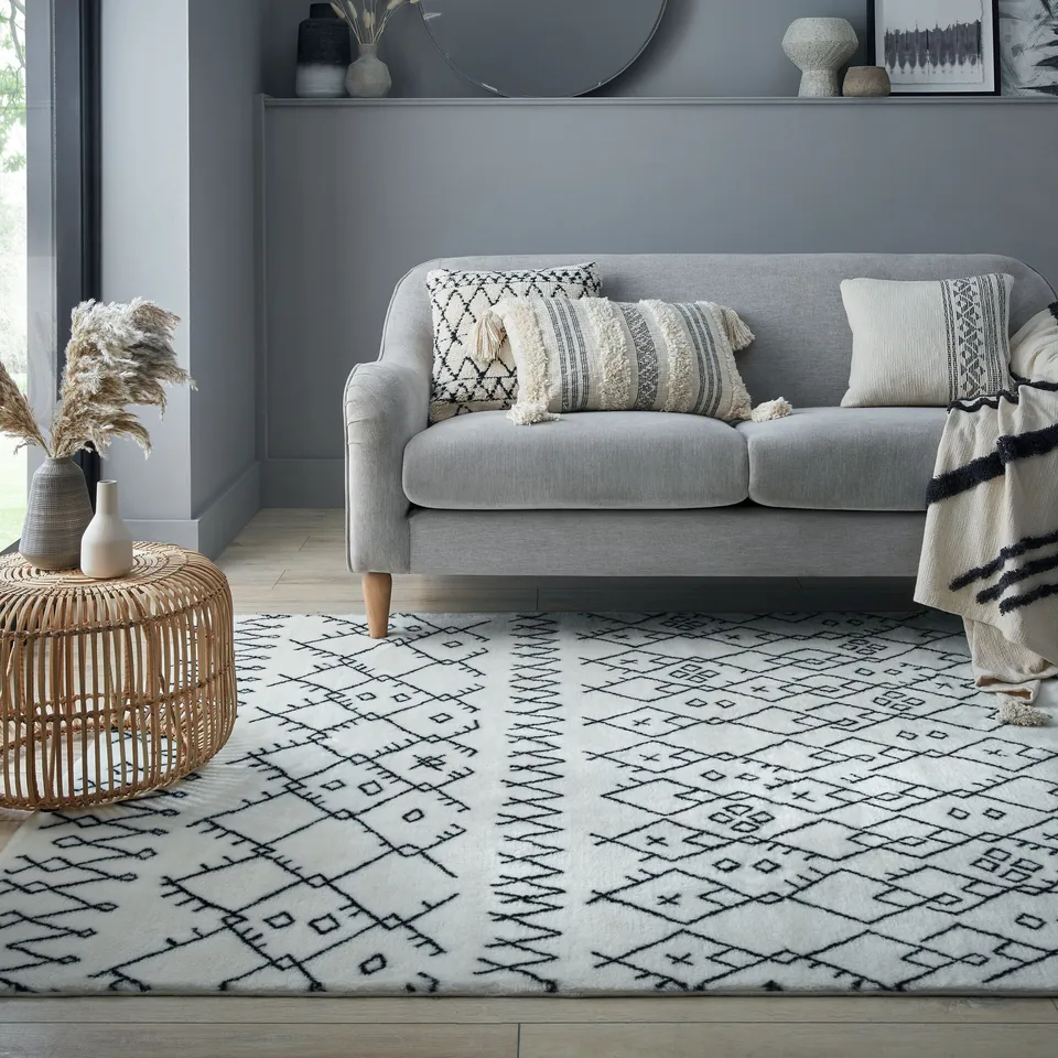 flair-rugs-adil-waschbarer-kunstfell-teppich image 1