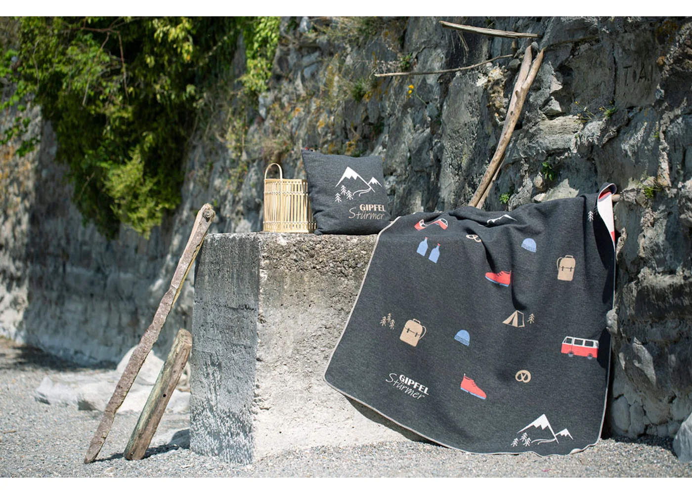 david-fussenegger-silvretta-kissenh-lle-gipfelst-rmer-grs image 3