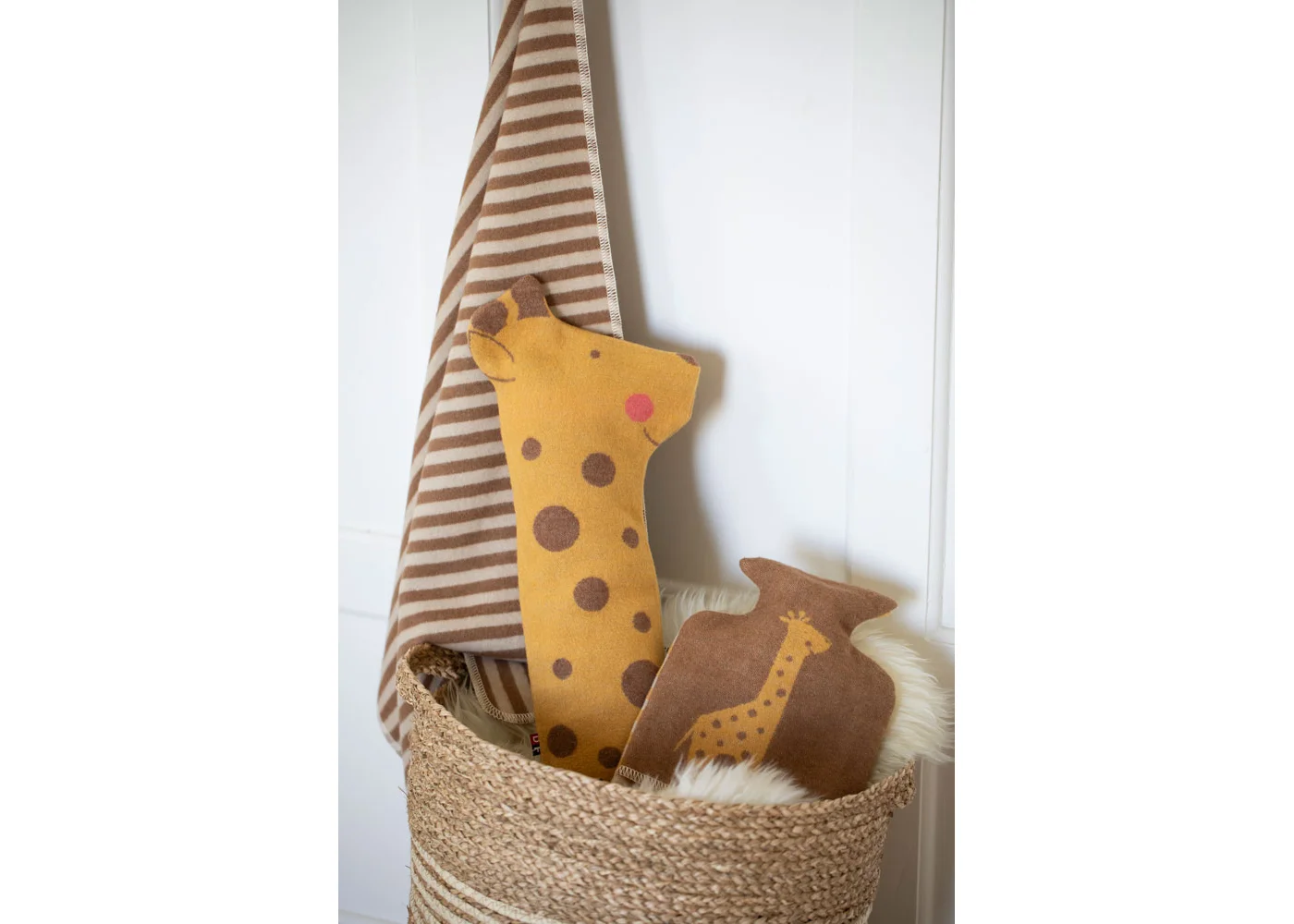 david-fussenegger-juwel-kinderw-rmflasche-giraffe image 3