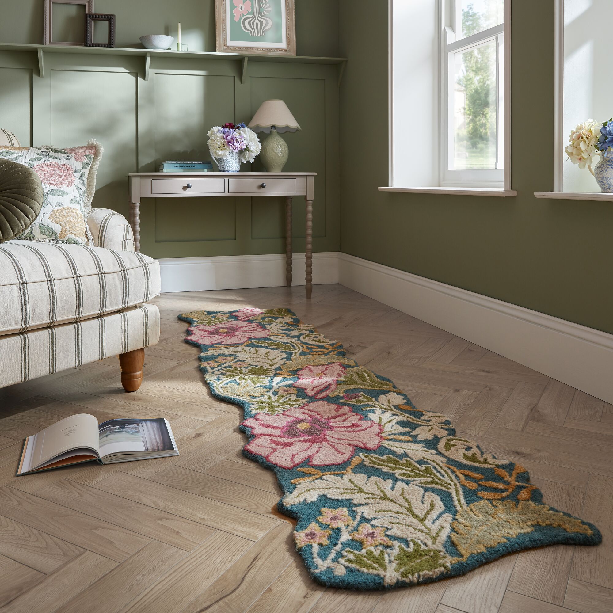 flair-rugs-daphne-shaped-floral-woll-l-ufer image 1