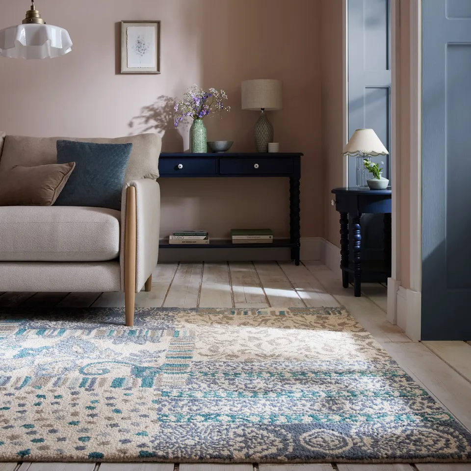 flair-rugs-eloise-patchwork-floral-wool-rug-wollteppich image 1